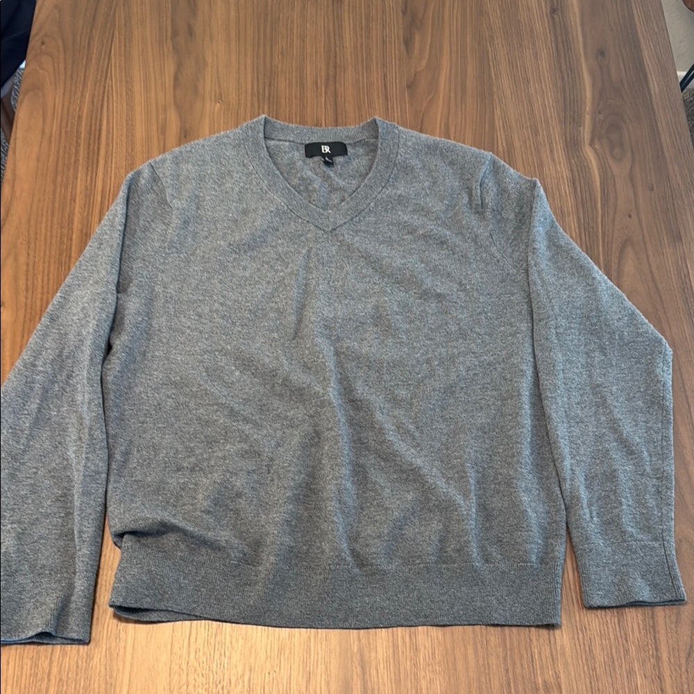 Banana Republic Gray V-Neck Sweater with Ribbed Trim